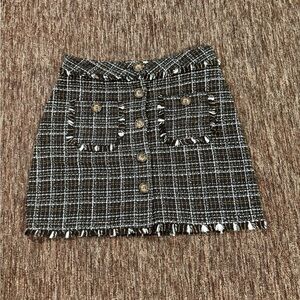 Everyday Chic Boutique Tweed Frayed Hem Black and White Old Money Mini Skirt Med